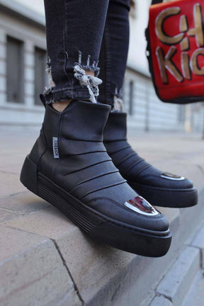 Trendy Shiny Boots