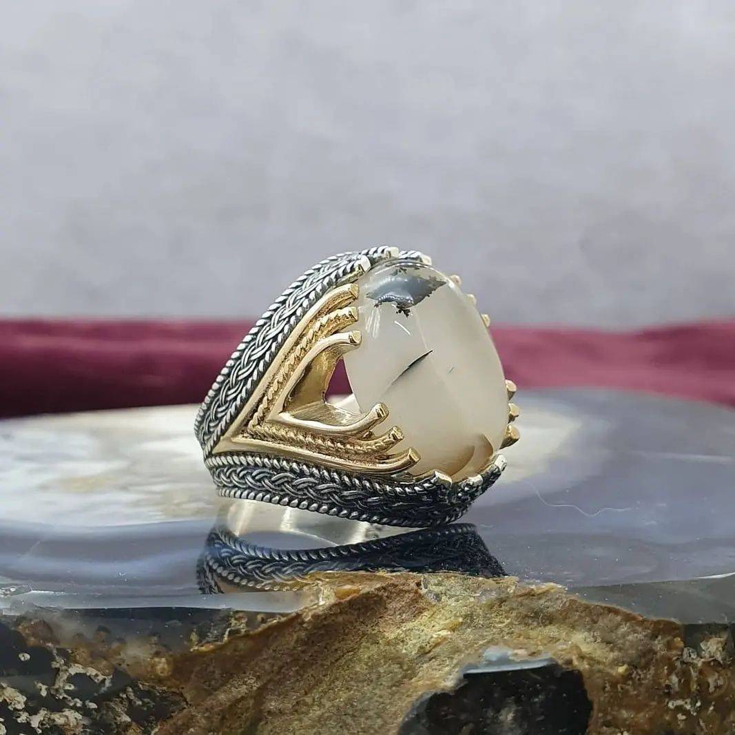 Silver Ring With Agate Stone