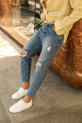 CASUAL RIPPED DENIM JEANS